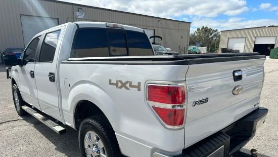 FORD F-150 XLT